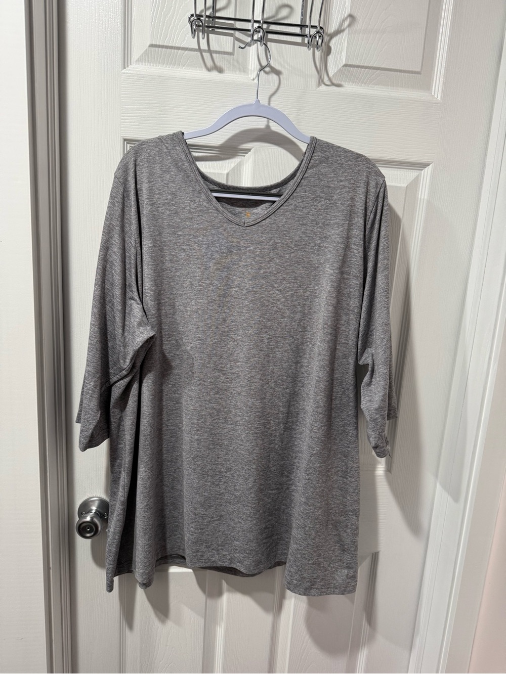 Juno Active soft wick Women's Heather Gray V-Neck Long Sleeve Tunic Top